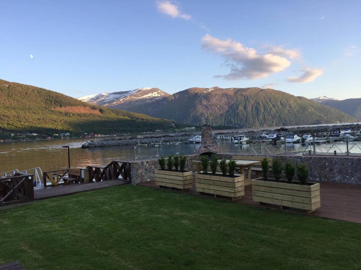 Solstrand Fjord Holiday Eidsvag  Екстер'єр фото