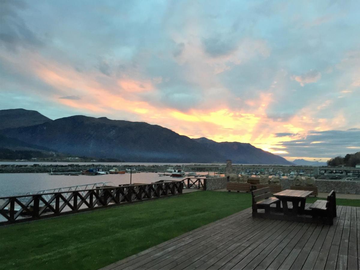 Solstrand Fjord Holiday Eidsvag  Екстер'єр фото
